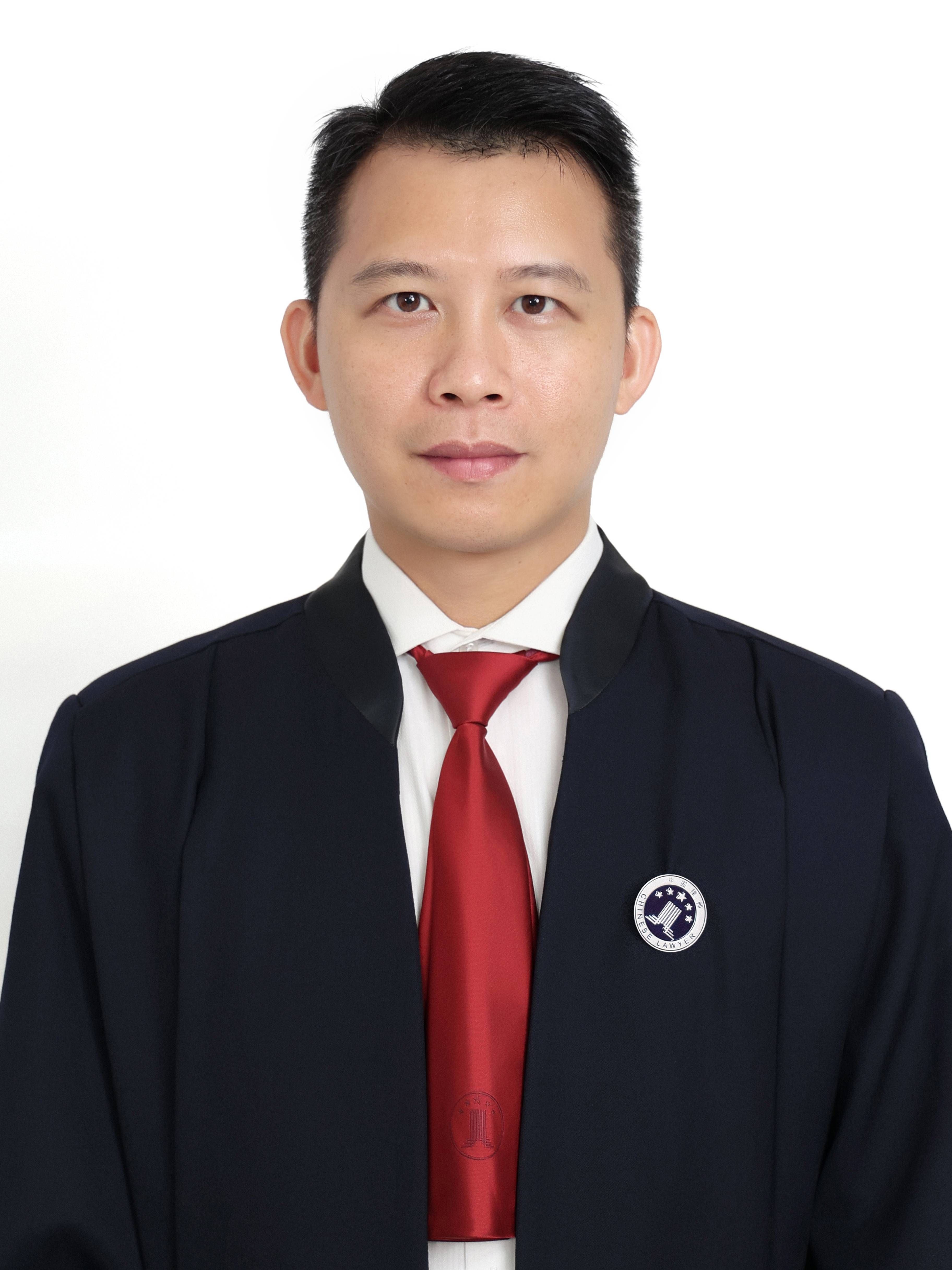 张如威 律师