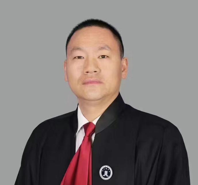 钟牧虎律师（副主任，高级合伙人）